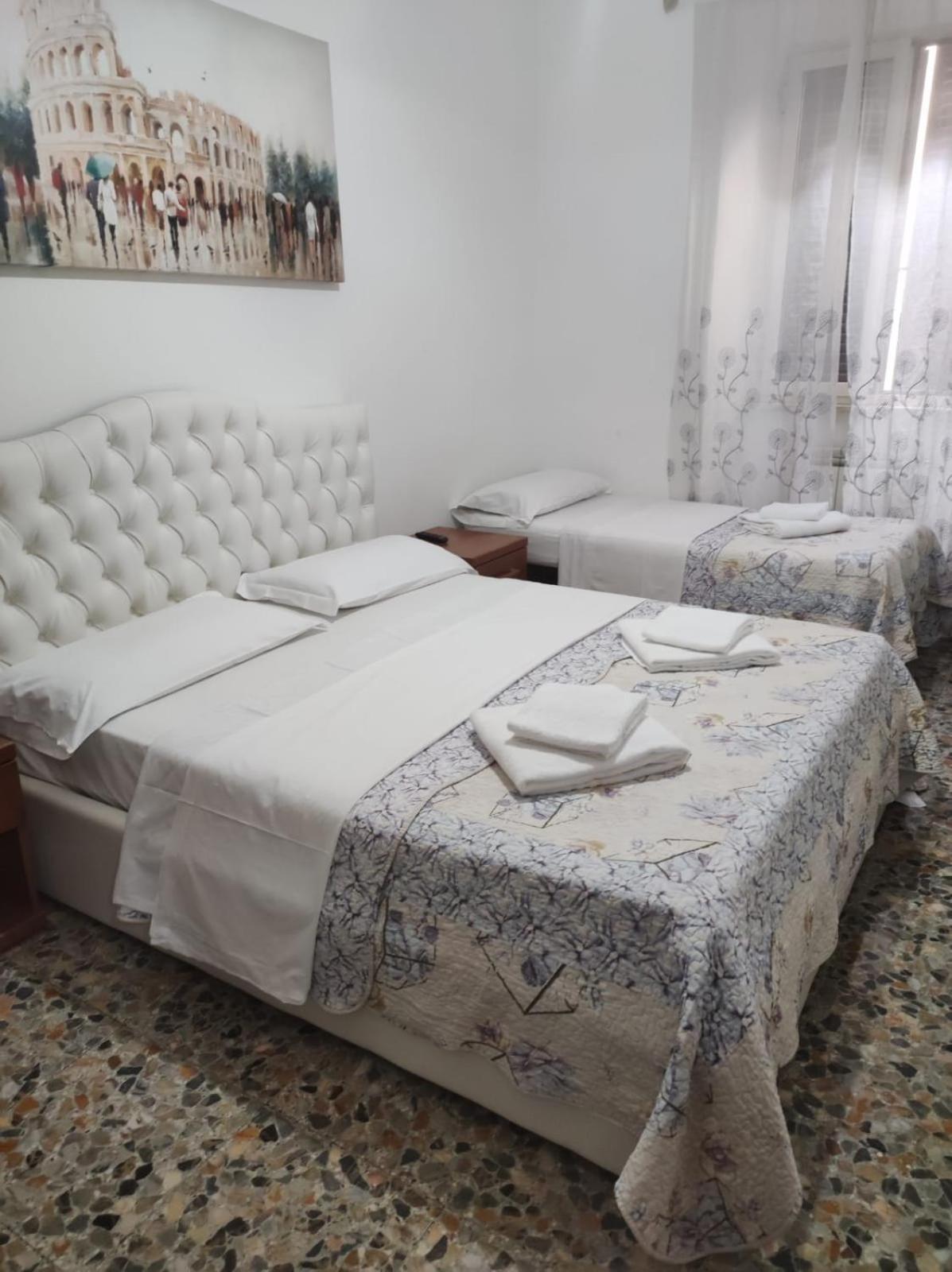 Alloggio Turistico Di Fuoco C Roma Quarto foto